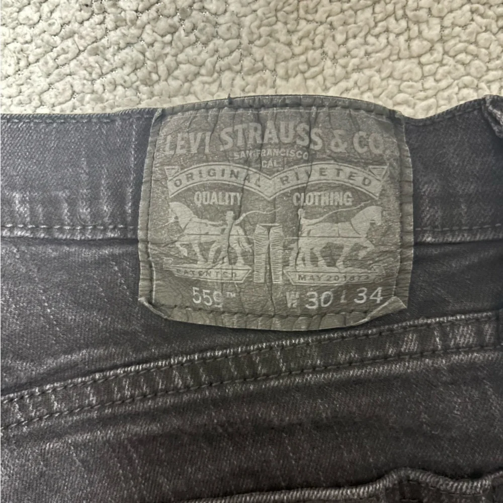 Men’s Levi 559 Charcol Jeans | W30 L34 - Picture 3 of 3